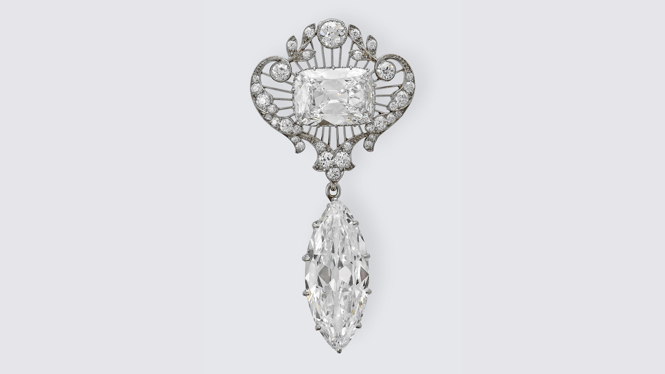 The Cullinan VI and VII diamond brooch