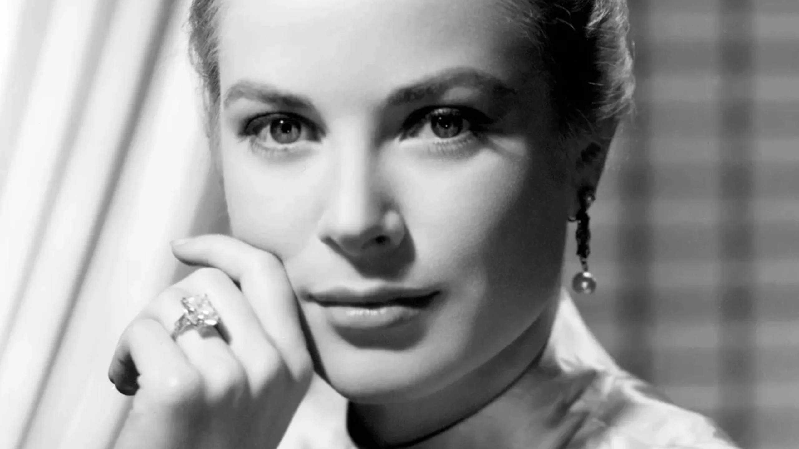 grace-kelly-engagement-ring