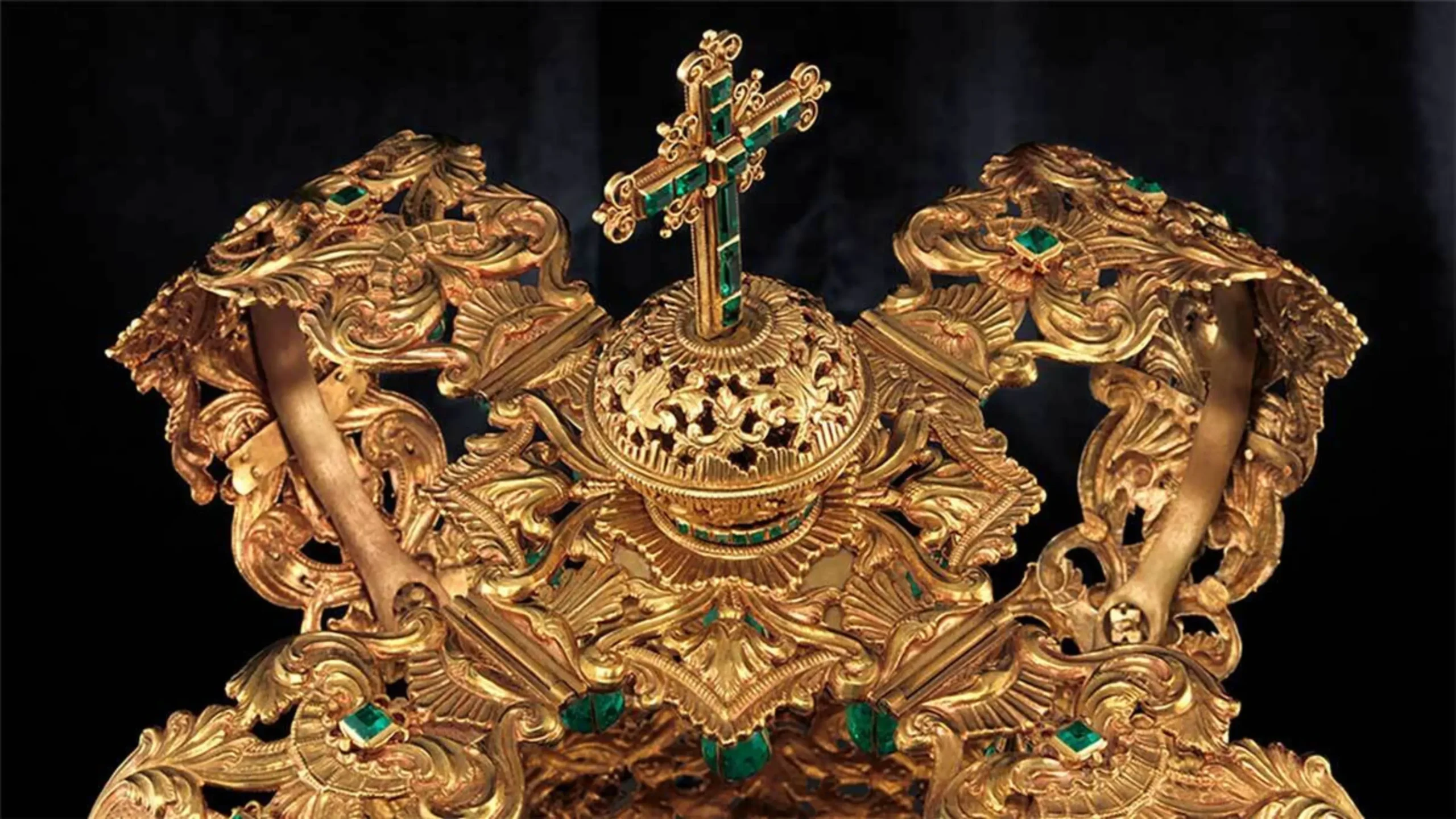 Crown of the Andes set with emeralds, a masterpiece of South American colonial goldsmithing.