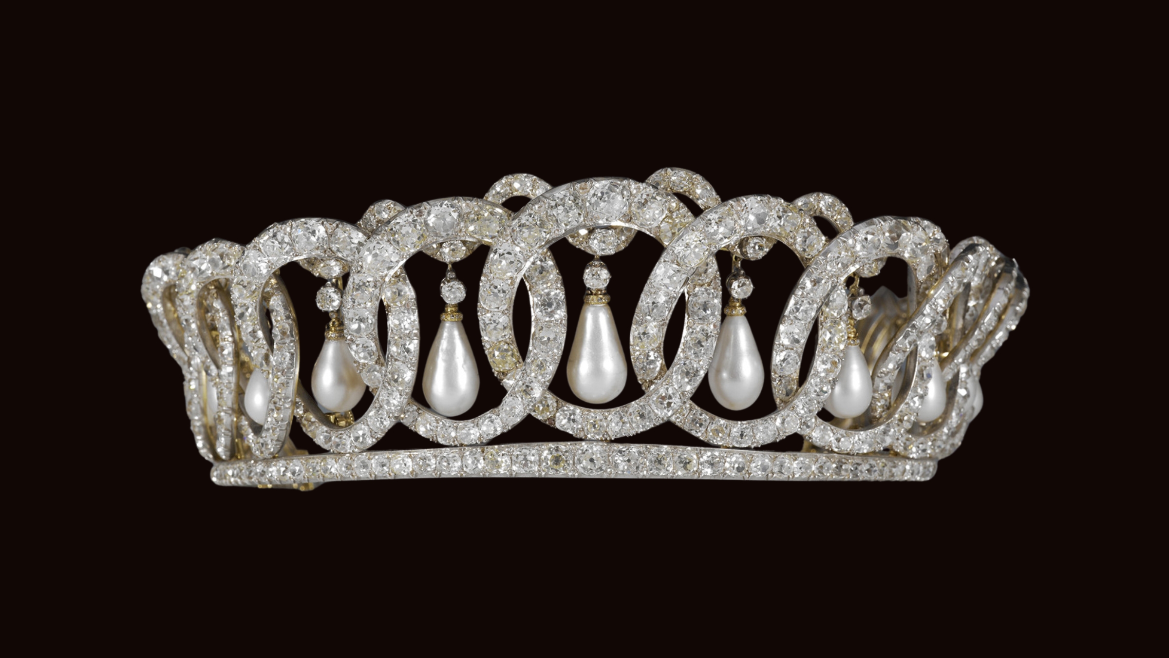 The “Vladimir” tiara by Bolin