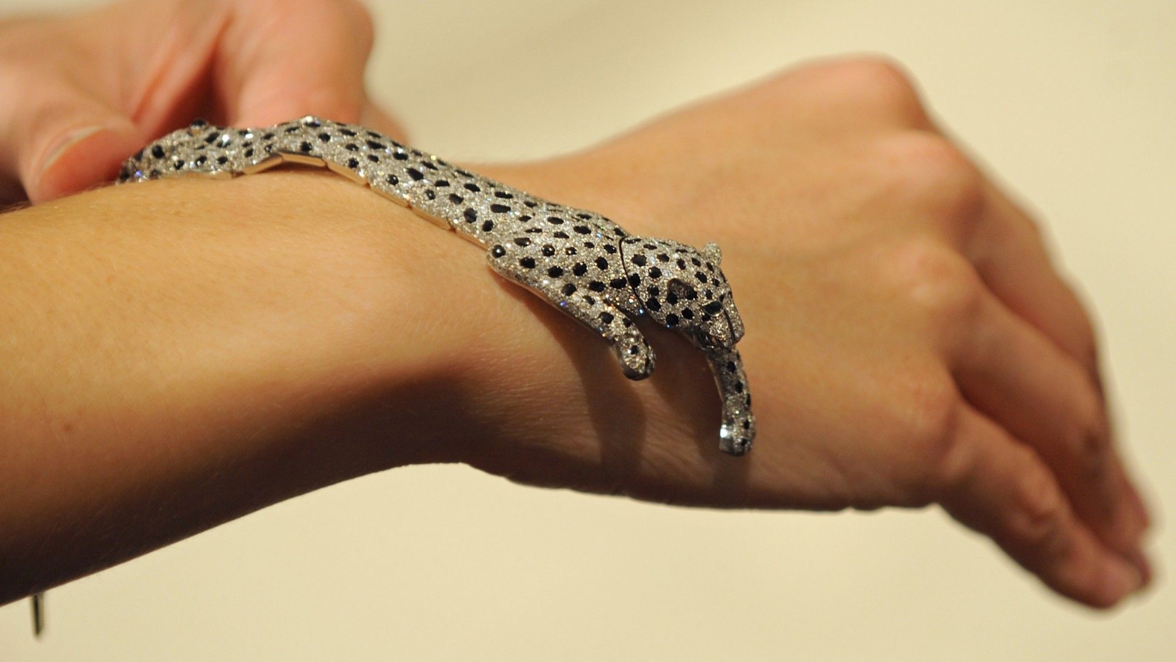 Le bracelet "Panthère" de Cartier ayant appartenu à Wallis Simpson, Duchesse de Windsor